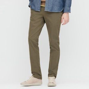 UNIQLO Men's Olive Slim Fit Chino Flat Front Pants
